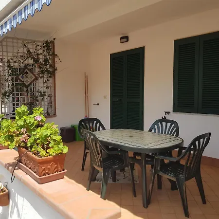 Residenza Airone Blu Di Pareti Apart Otel