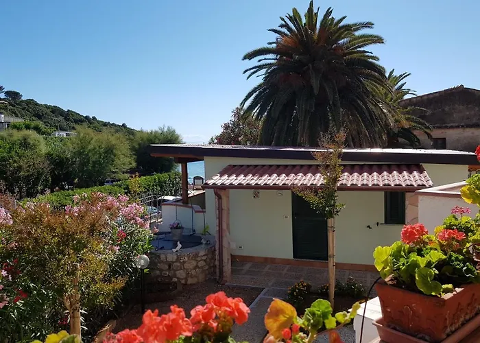 Residenza Airone Blu Aparthotel *